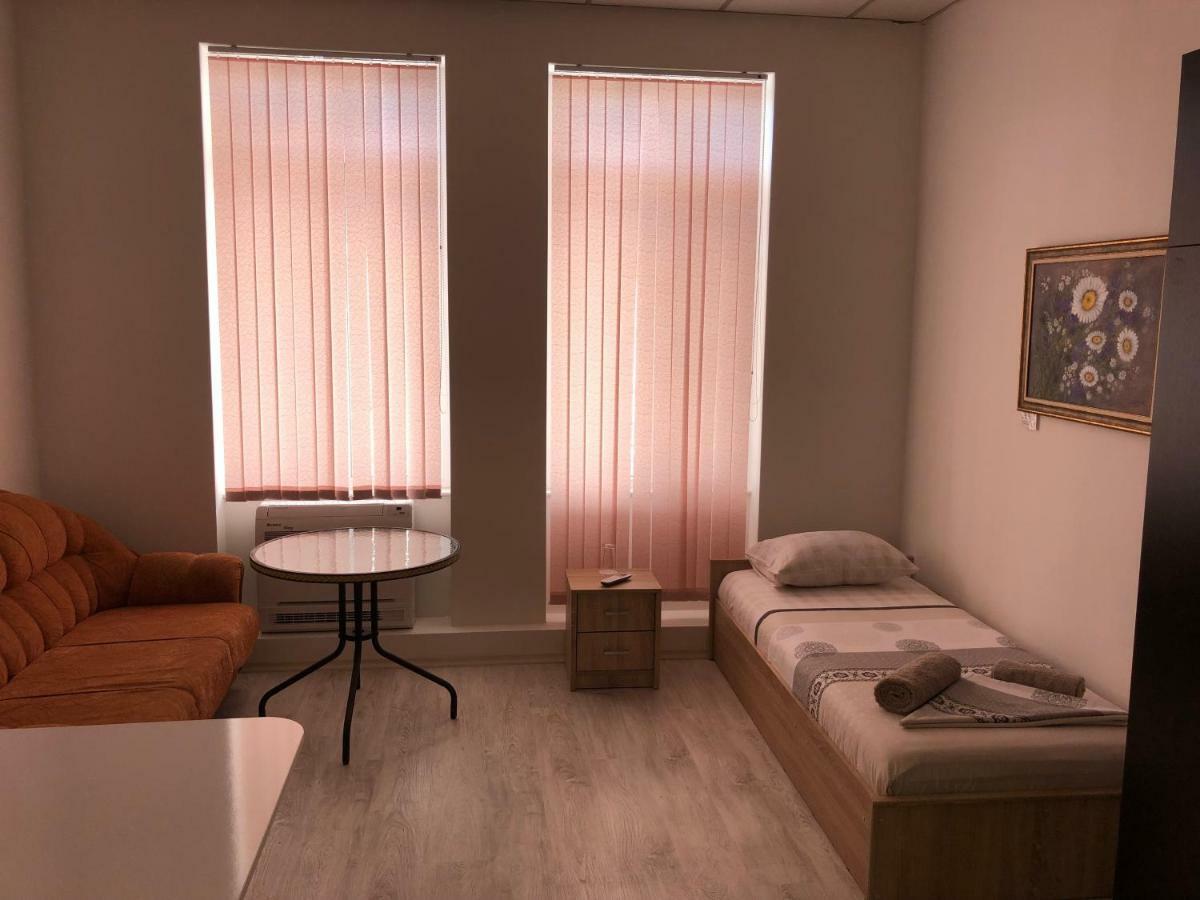 Guest Rooms Opera Plowdiw Exterior foto