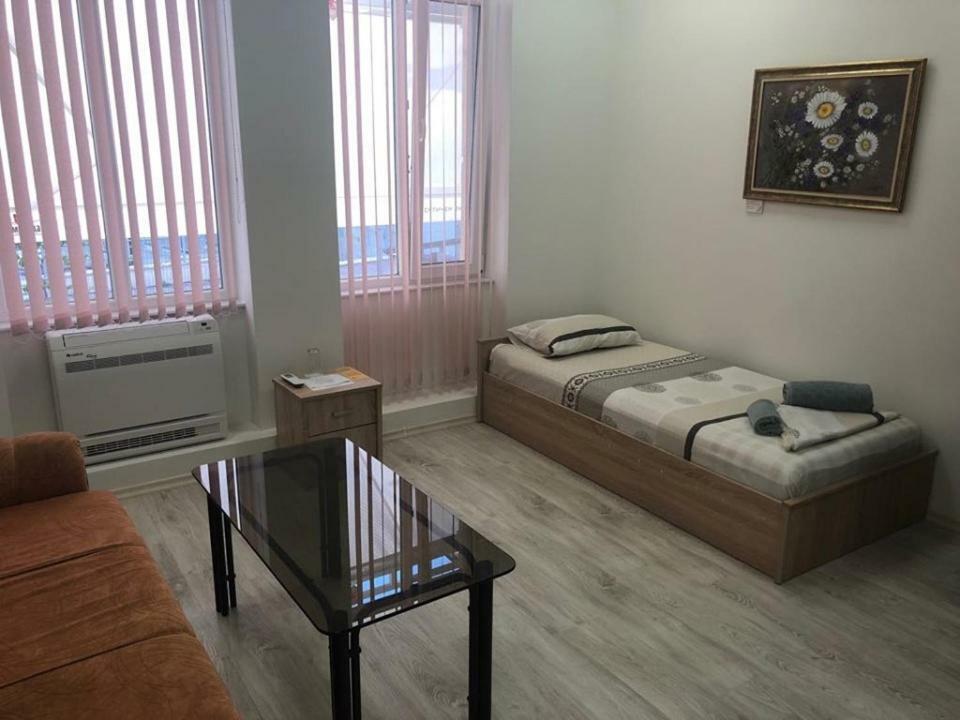 Guest Rooms Opera Plowdiw Exterior foto