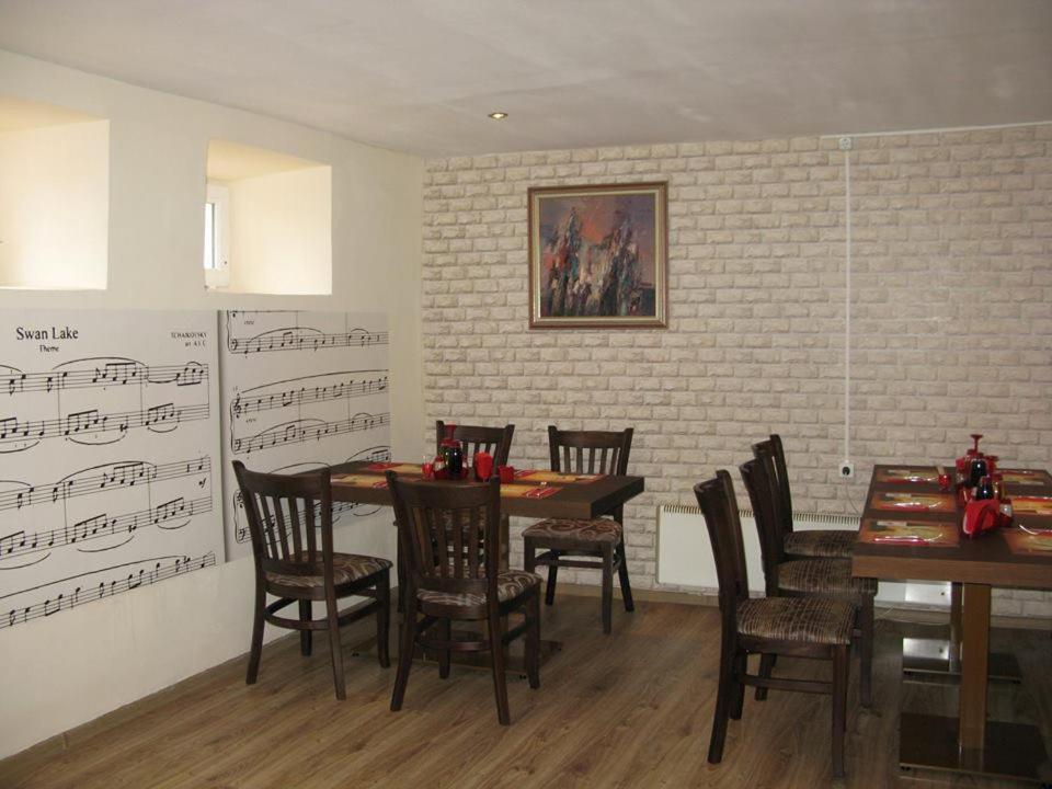 Guest Rooms Opera Plowdiw Exterior foto